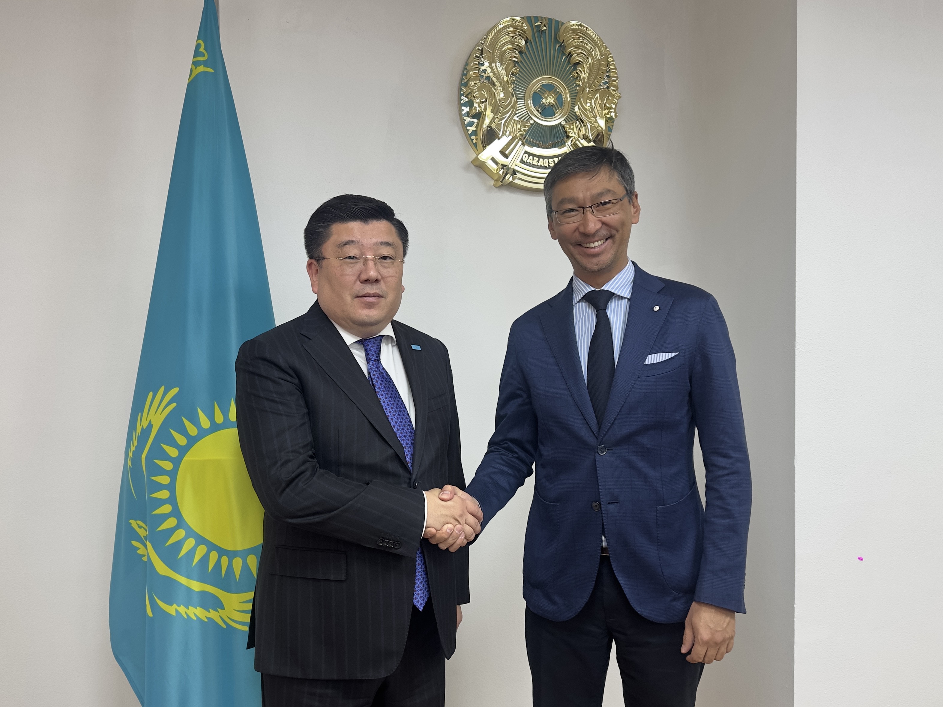 Өкілдік Басшысы Доминикананың Құрметті консулы қабылдады