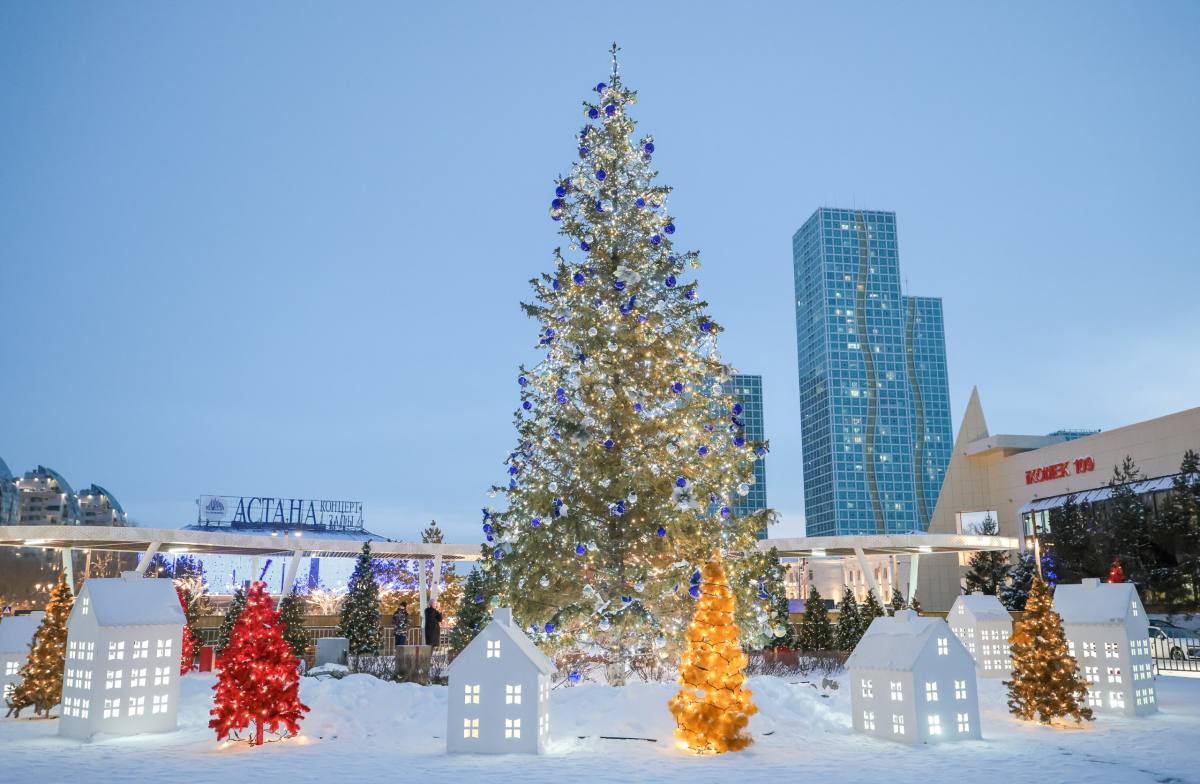 Министр ІІО ардагерлері мен қызметкерлерін жаңа жылмен құттықтады