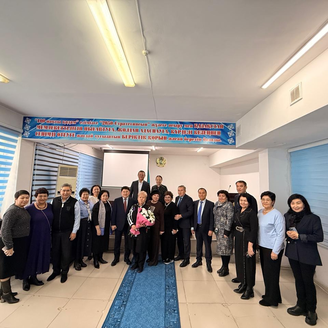 Медицина саласының ақпарат айнасына айналған басылым басшысына құрмет