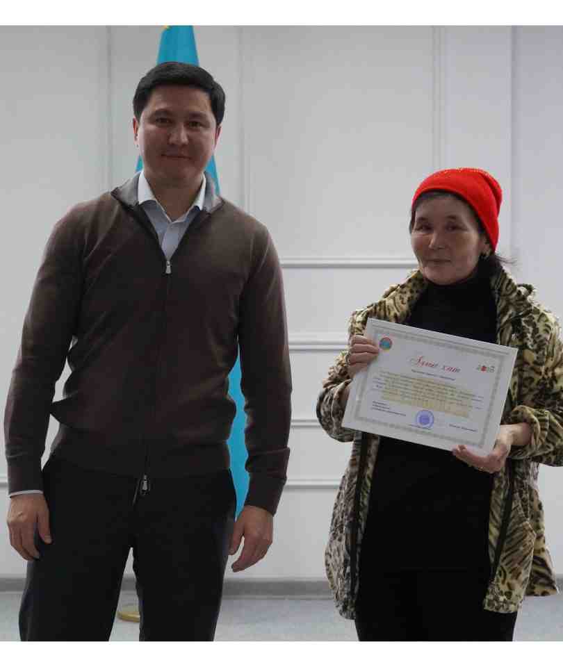 За чистоту и порядок: Коммунальщикам вручили благодарственные письма