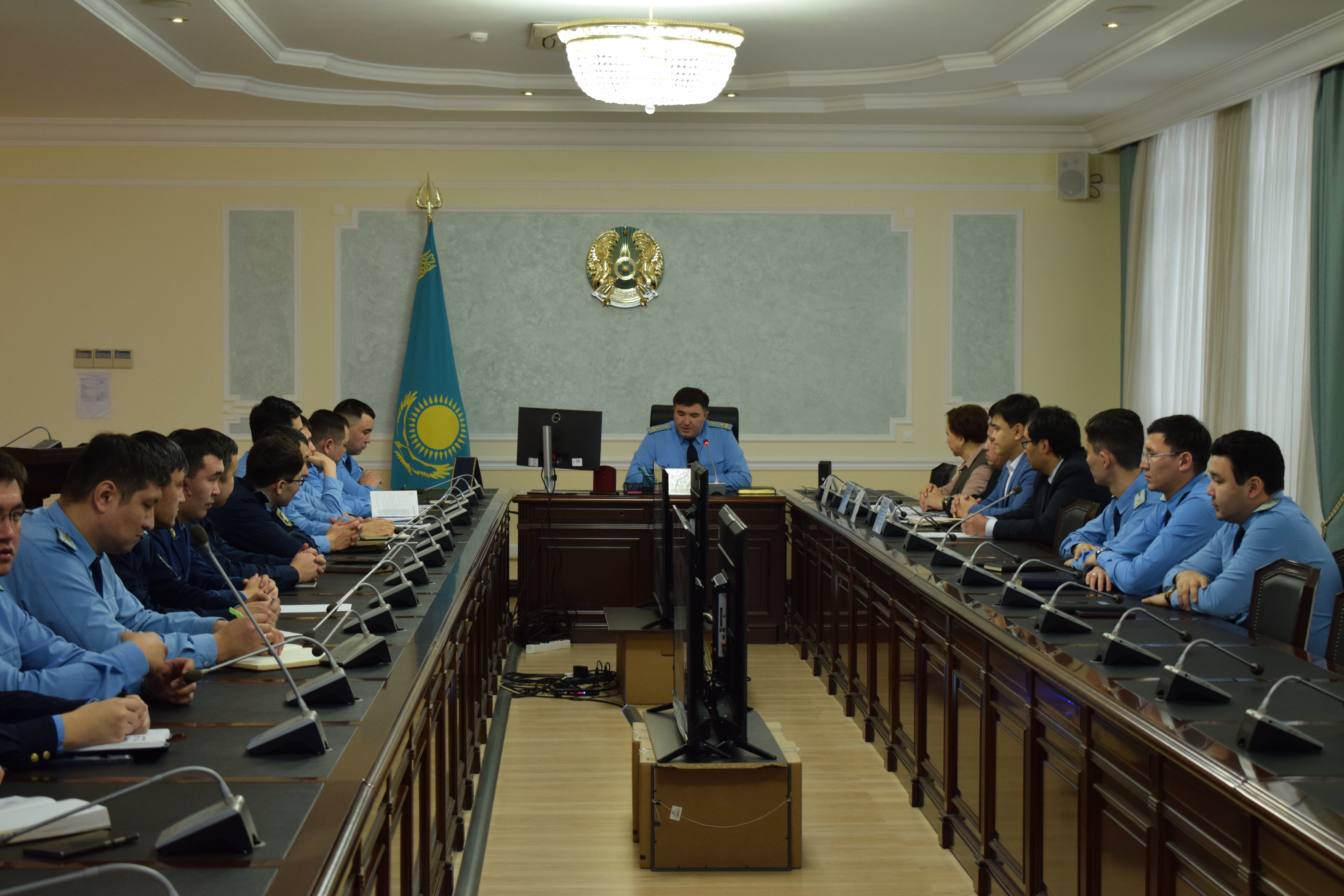 Ақтөбе облысының прокуратурасында қаржылық сауаттылық және интернет-алаяқтыққа қарсы іс-қимыл мәселелері талқыланды