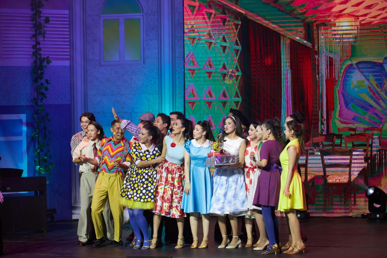 «Достар серті» мюзиклін 1200-ден астам көрермен тамашалады