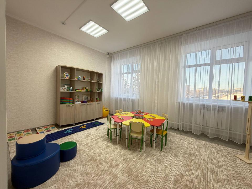 Мәжіліс депутаттары Ақмола облысындағы ерекше қажеттілігі бар балалар орталығына барды