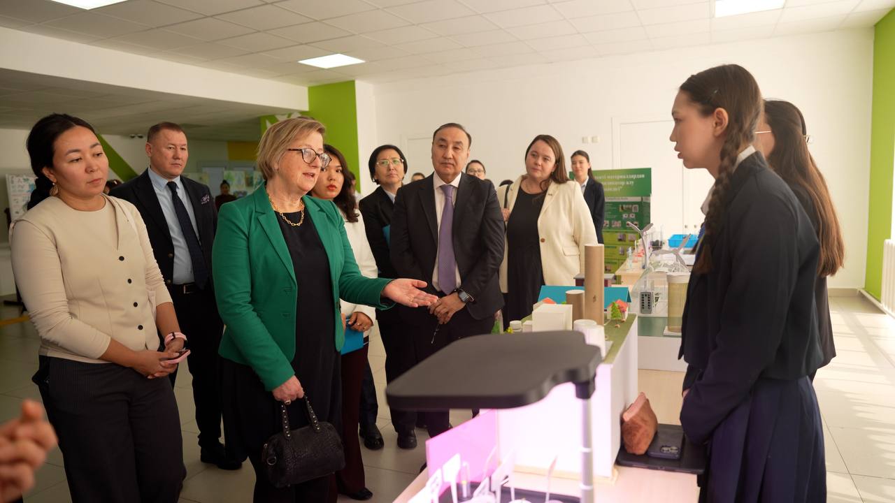 Более 150 тысяч школьников Астаны и Акмолинской области приняли участие в экочасе на тему водосбережения «Экономь воду – сохраняй будущее»