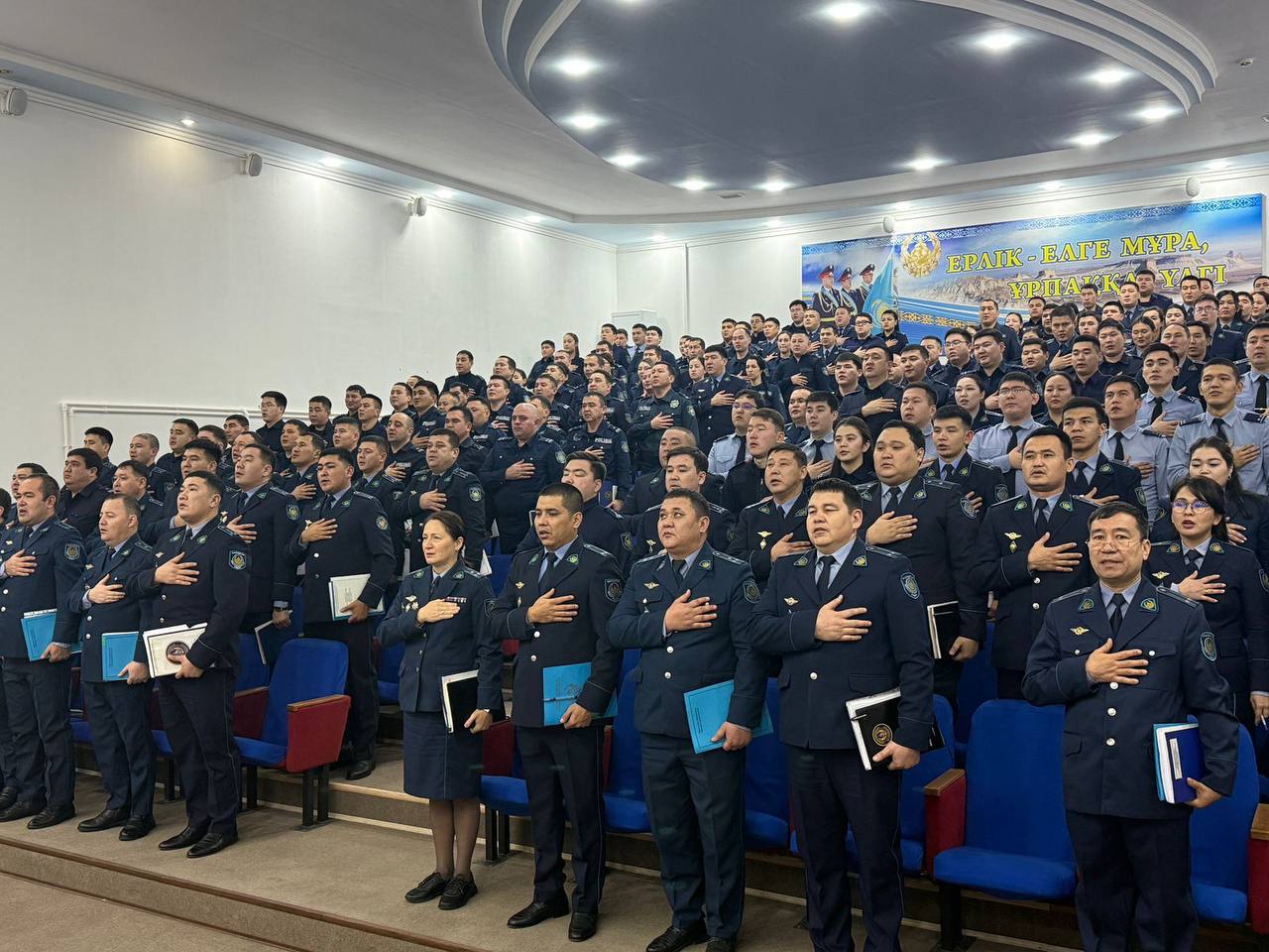 В полиции Актау подвели итоги работы за прошедший год