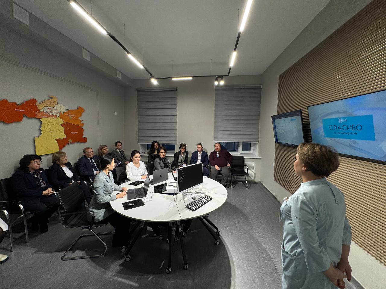 Министр здравоохранения Акмарал Альназарова ознакомилась с реализацией пилотного проекта по развитию телемедицины в Карагандинской области