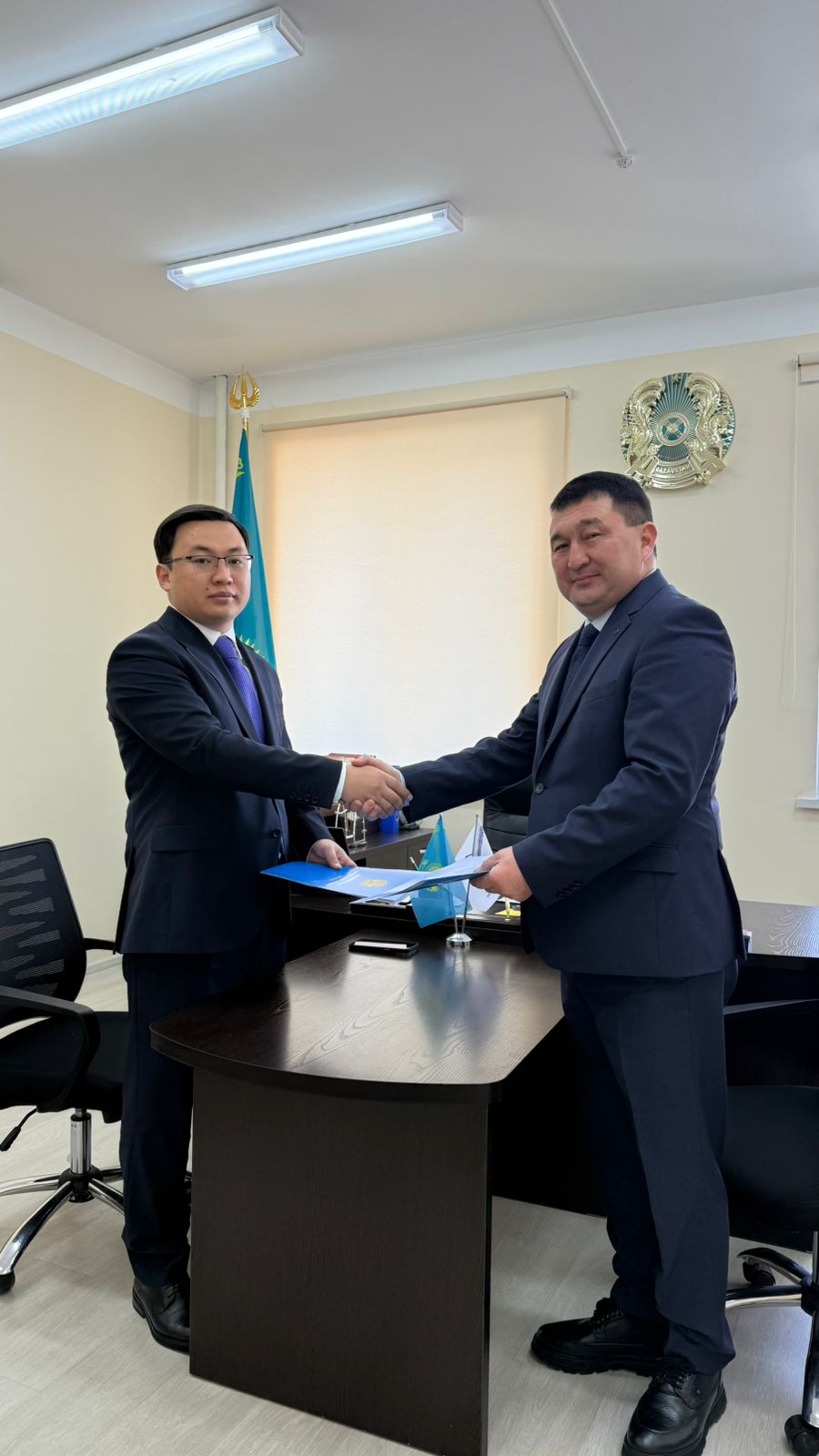 Между акиматом Каратауского района города Шымкент и Шымкентским аграрно-техническим колледжем был подписан меморандум о сотрудничестве.