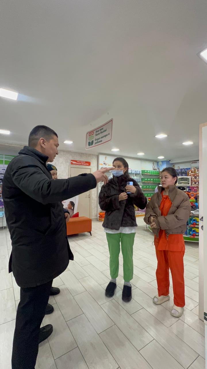 ӘЛ-ФАРАБИ АУДАНЫНДА ҚАЛДЫҚТАРДЫ ШЫҒАРУ ТАЛАПТАРЫ ТҮСІНДІРІЛУДЕ