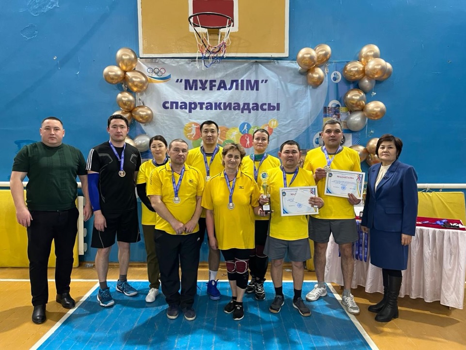 В рамках районной спартакиады «Учитель-2026» состоялись соревнования по волейболу.