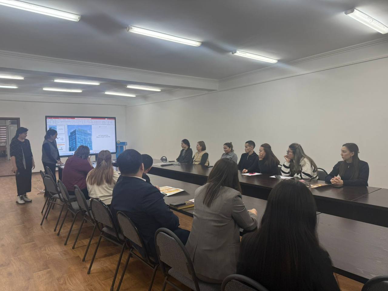 В акимате Жаңасемей состоялась информационно-разъяснительная встреча по вопросам финансовой безопасности