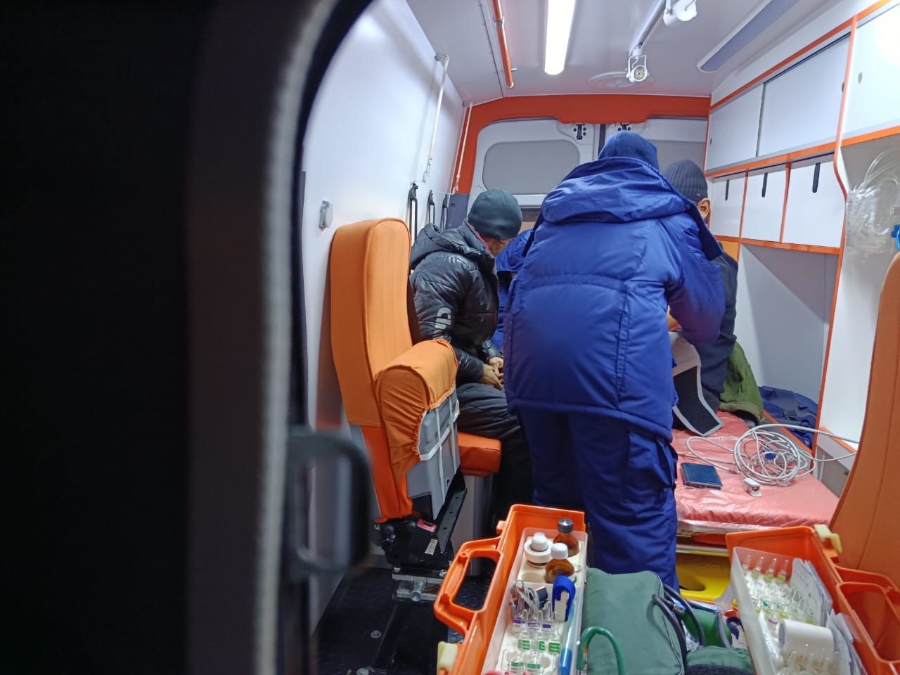 Экстренная ночь на трассе: инфаркт, ДТП и спасённые жизни