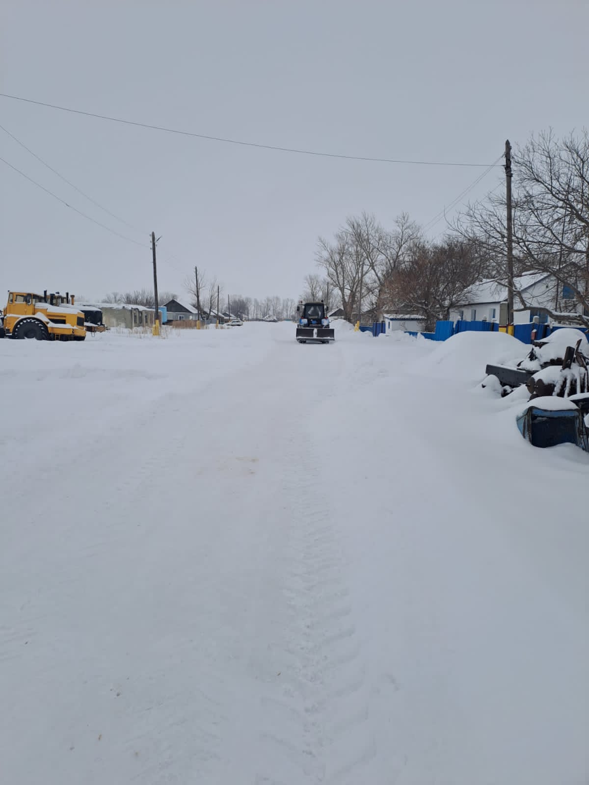 көшелерді қардан тазарту