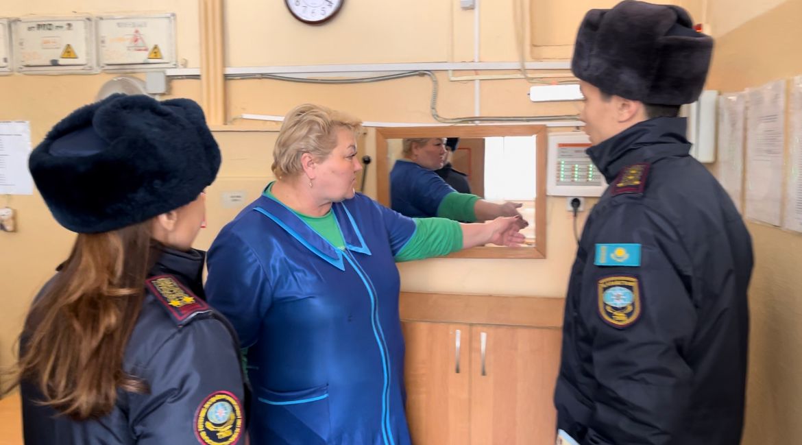 ШҚО құтқарушылары білім беру нысандарының базасында "Өзіңді тексеріп, қауіпсіз бол" акциясын өткізді