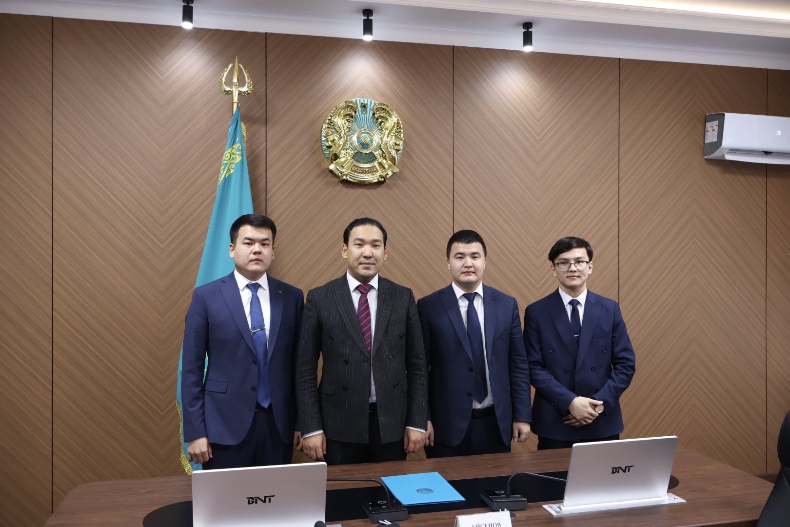 Oath-Taking Ceremony for Civil Servants Held in the City of Zhanaozen