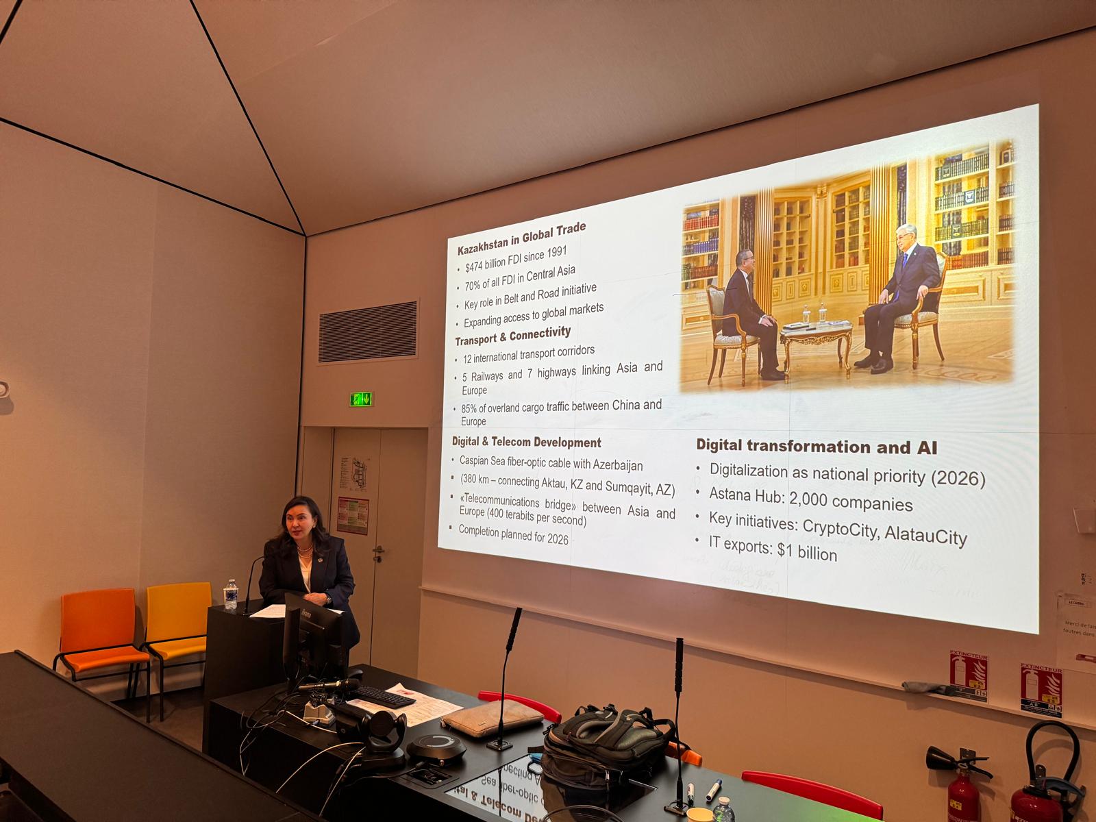 Қазақстанның көпвекторлы бағыты Страсбургтағы дәрісте таныстырылды