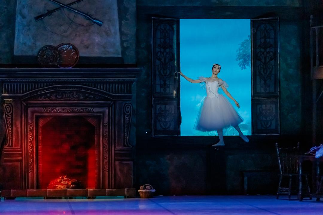 Постановка театра имени Абая