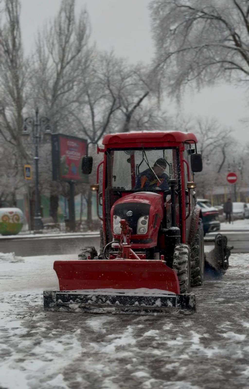 Алматы көшелерінен 11 мың текше метрден астам қар шығарылды