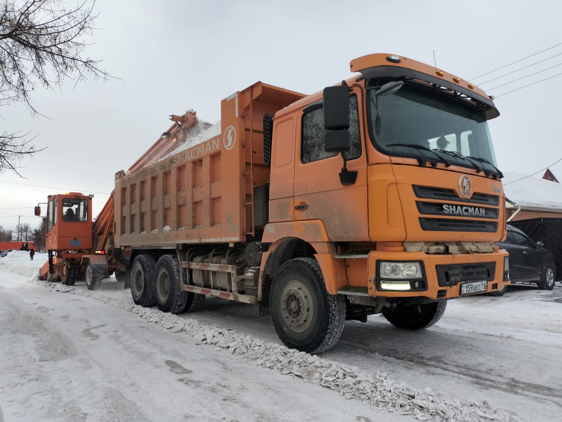 С начала зимнего сезона из Астаны вывезено около 2,8 млн кубометров снега
