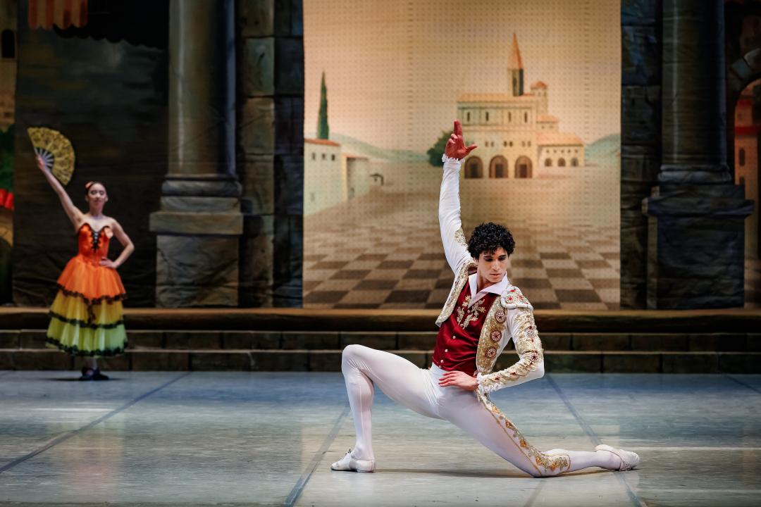 Постановка театра имени Абая