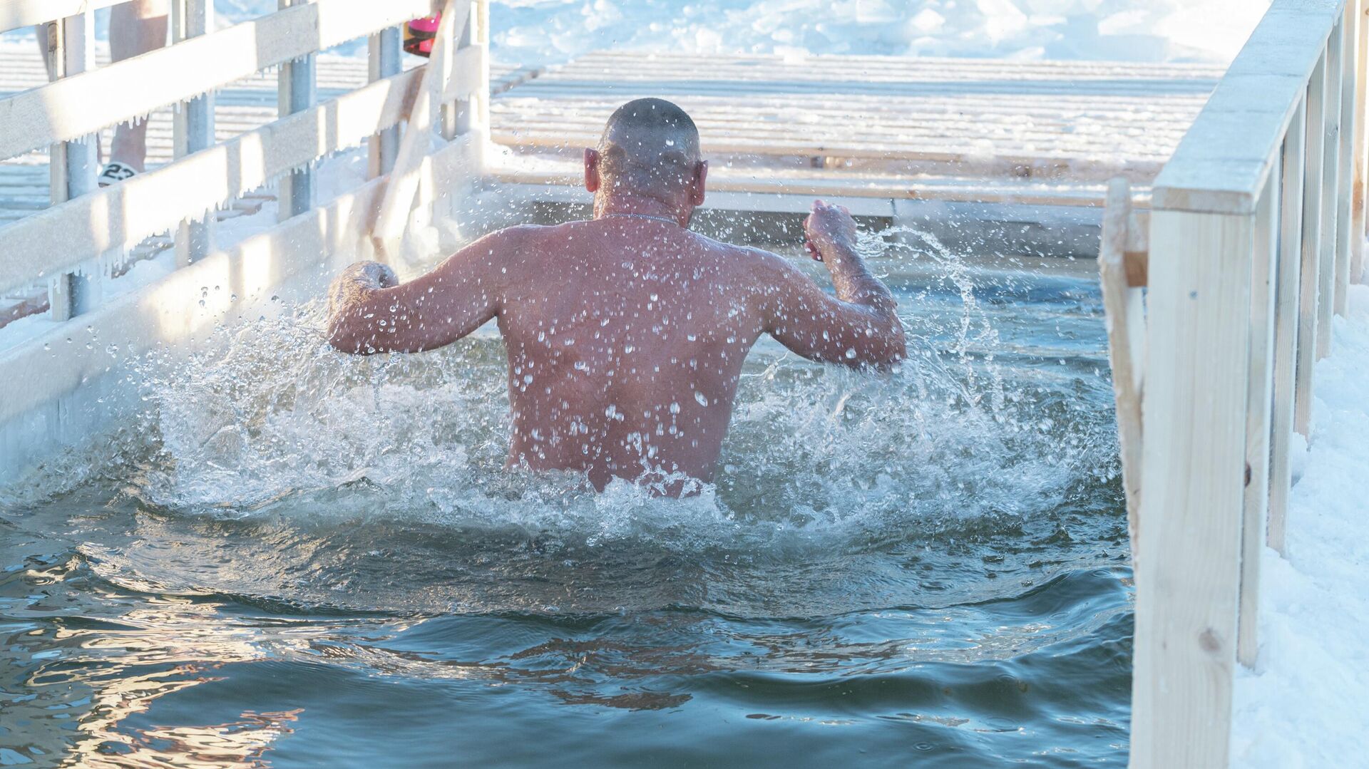 Массовые купания в период религиозного праздника «Крещение Господне»