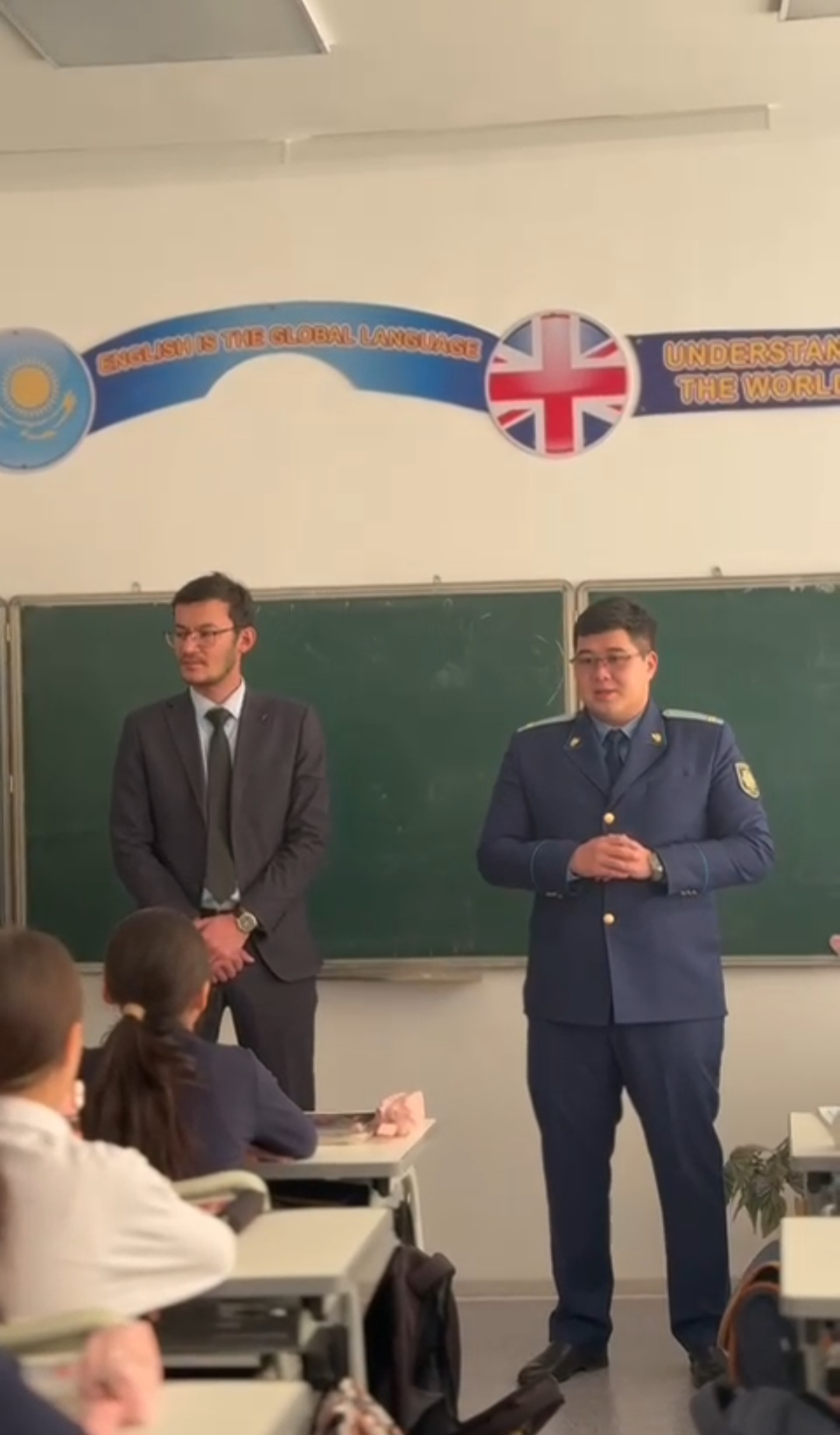 Сотрудниками прокуратуры Зерендинского района проведен  «Час прокурора»