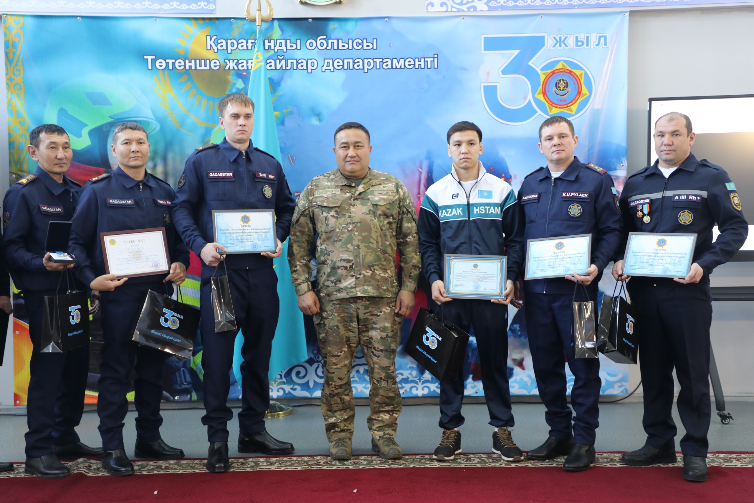 В ДЧС Карагандинской области проведено расширенное совещание с рядовыми пожарными-спасателями