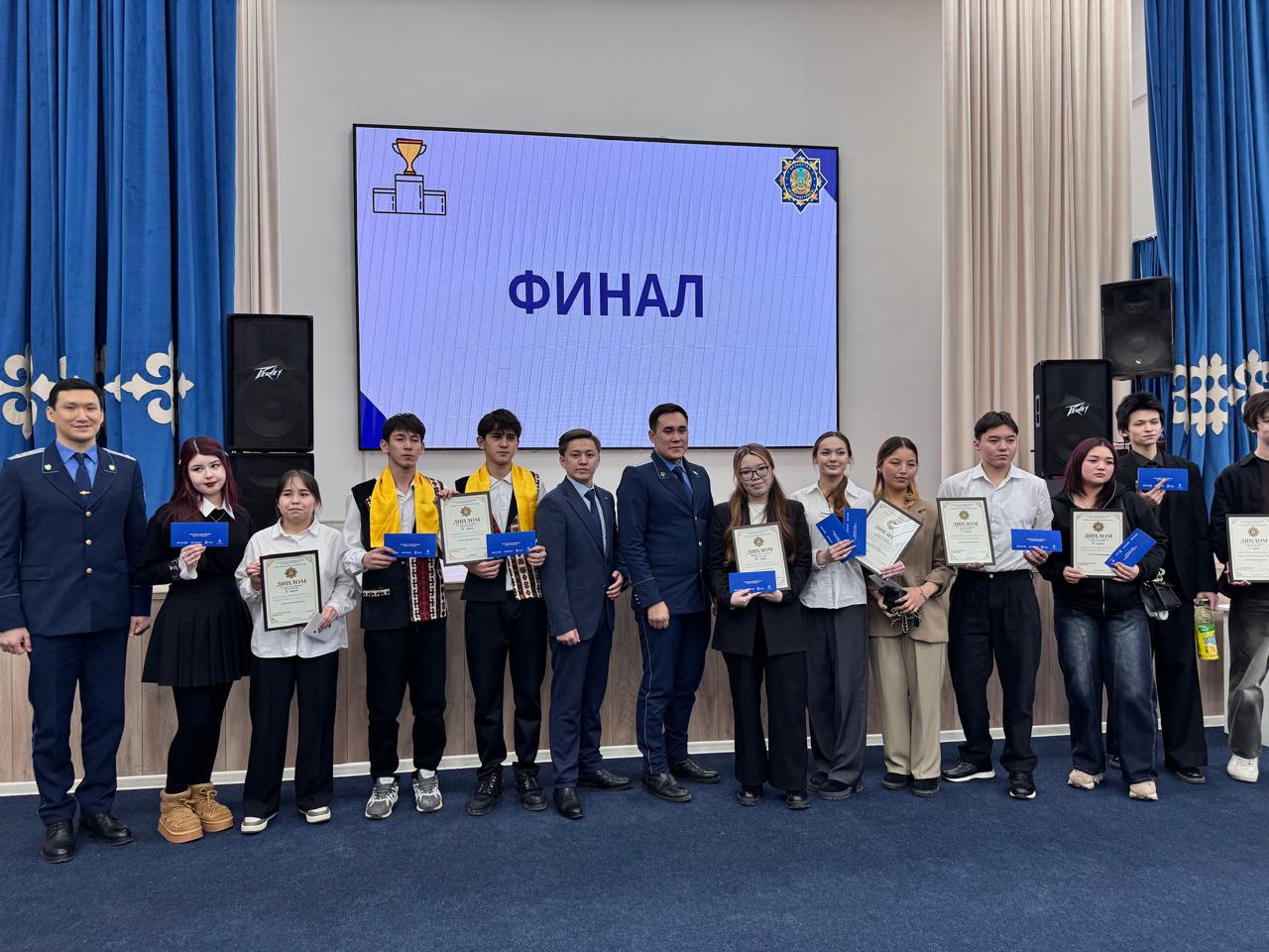 В Астане прошел дебатный турнир по формированию правовой культуры среди студентов колледжей