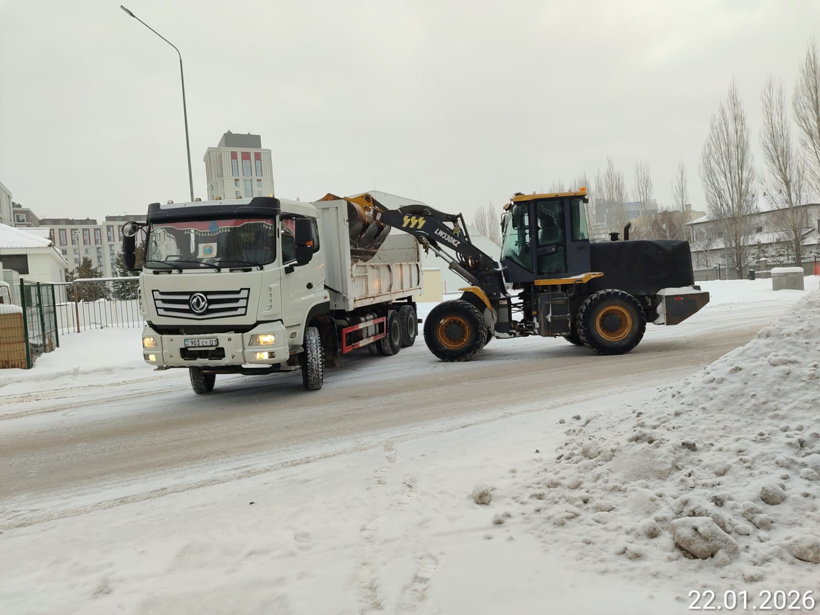 Более трех миллионов кубометров снега вывезли из Астаны с начала зимнего сезона