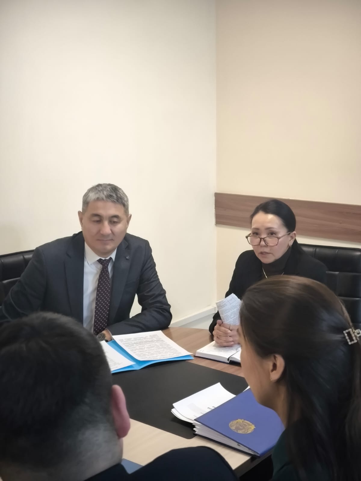 20 января 2026 года проведён семинар для государственных служащих Управления предпринимательства и промышленности ВКО с участием Уполномоченного по этике аппарата акима области Беккужиной М.Е. и руководителя управления контроля в сфере государственной службы Департамента Агентства РК по делам государственной службы по ВКО Кенчимбаева Б.Н.