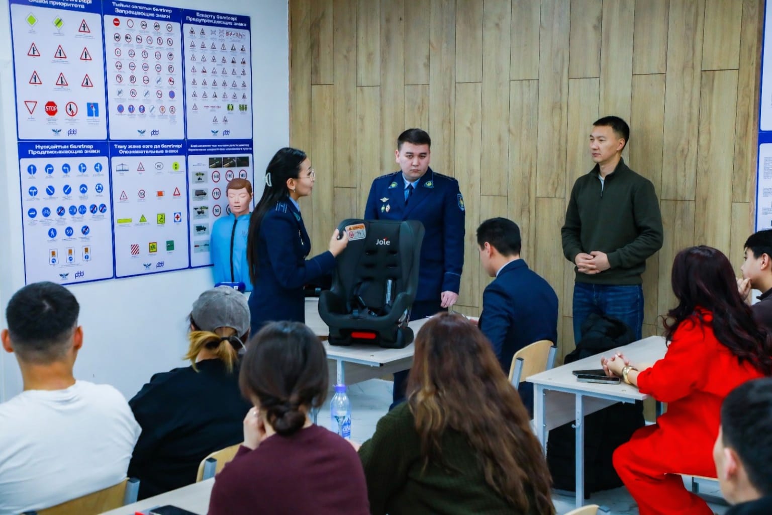 Столичной полицией проведено  мероприятие для будущих водителей по вопросам детской дорожной безопасности