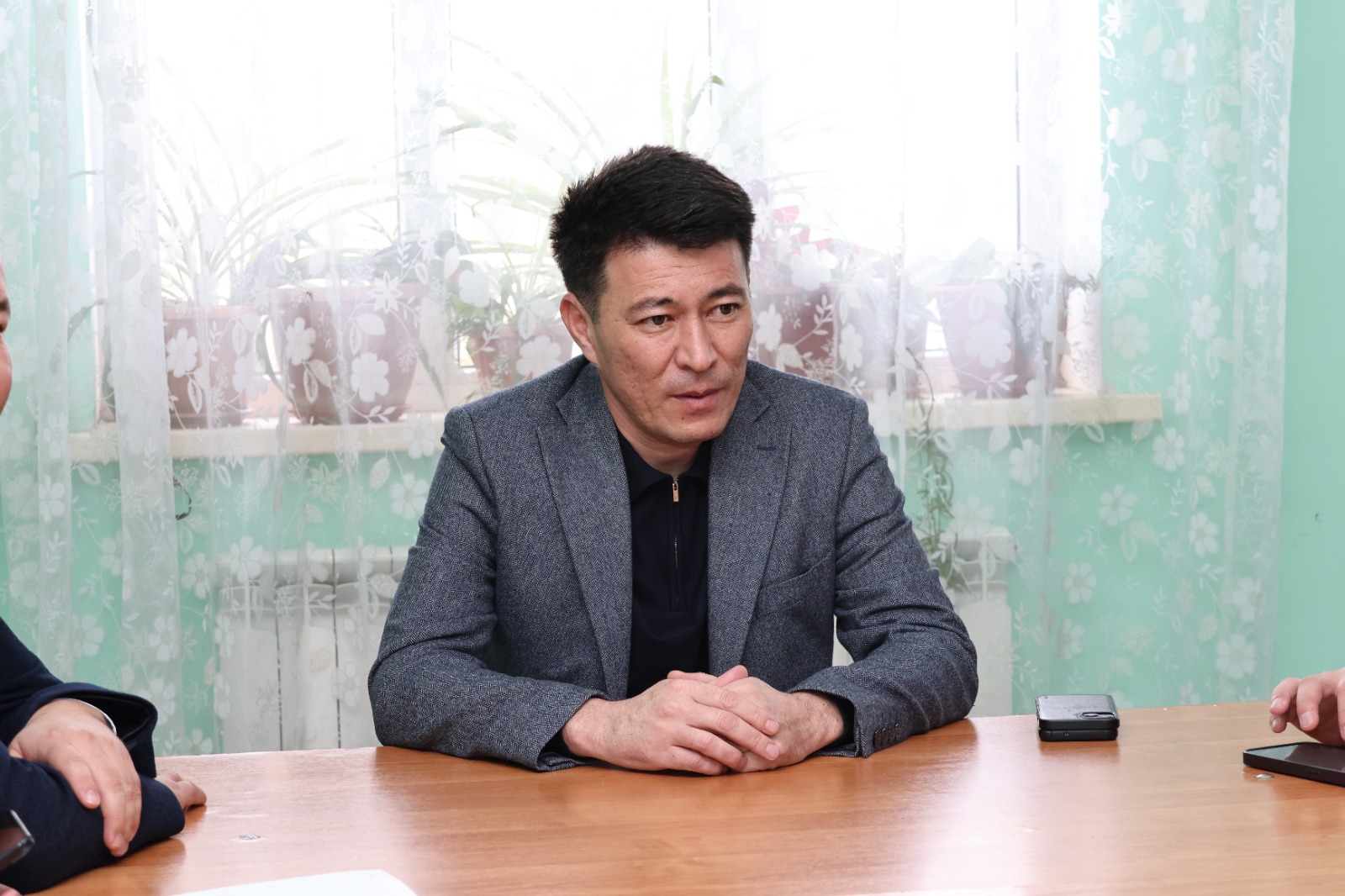 ЕРНАР ЕСИРКЕПОВ ПРОИНСПЕКТИРОВАЛ СОСТОЯНИЕ ВОПРОСА ОБЕСПЕЧЕНИЯ ЖИТЕЛЕЙ ЖАРЛЫСУ ЧИСТОЙ ПИТЬЕВОЙ ВОДОЙ