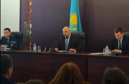 Ауылдық округ әкімдерімен және жергілікті мемлекеттік мекемелердің басшыларымен кеңейтілген отырыс өтті.