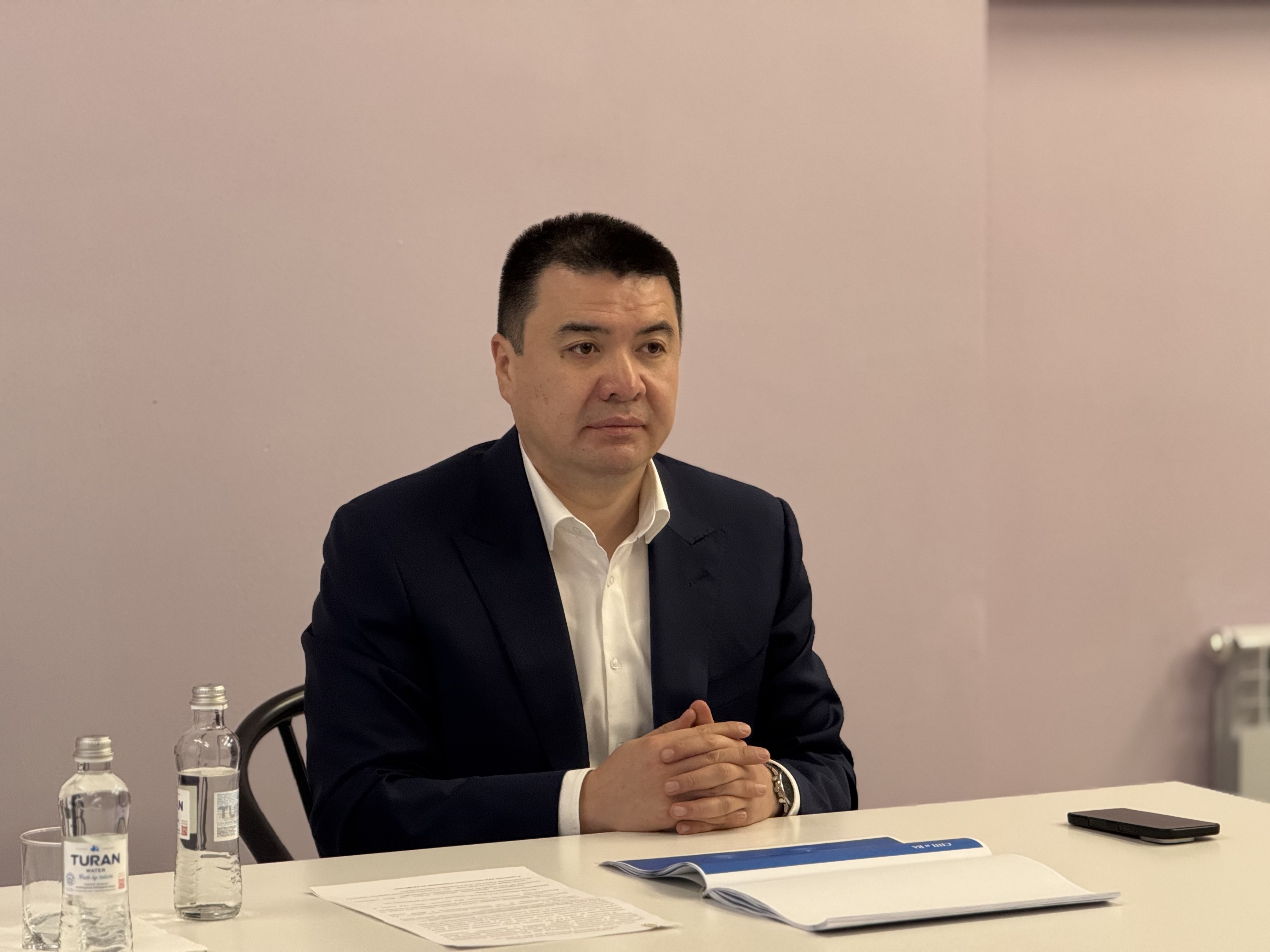 МАРАТ ПАШИМОВ ПОРУЧИЛ ВНЕДРЯТЬ ИННОВАЦИОННЫЕ ОПЕРАЦИИ В РОДИЛЬНОМ ДОМЕ №4