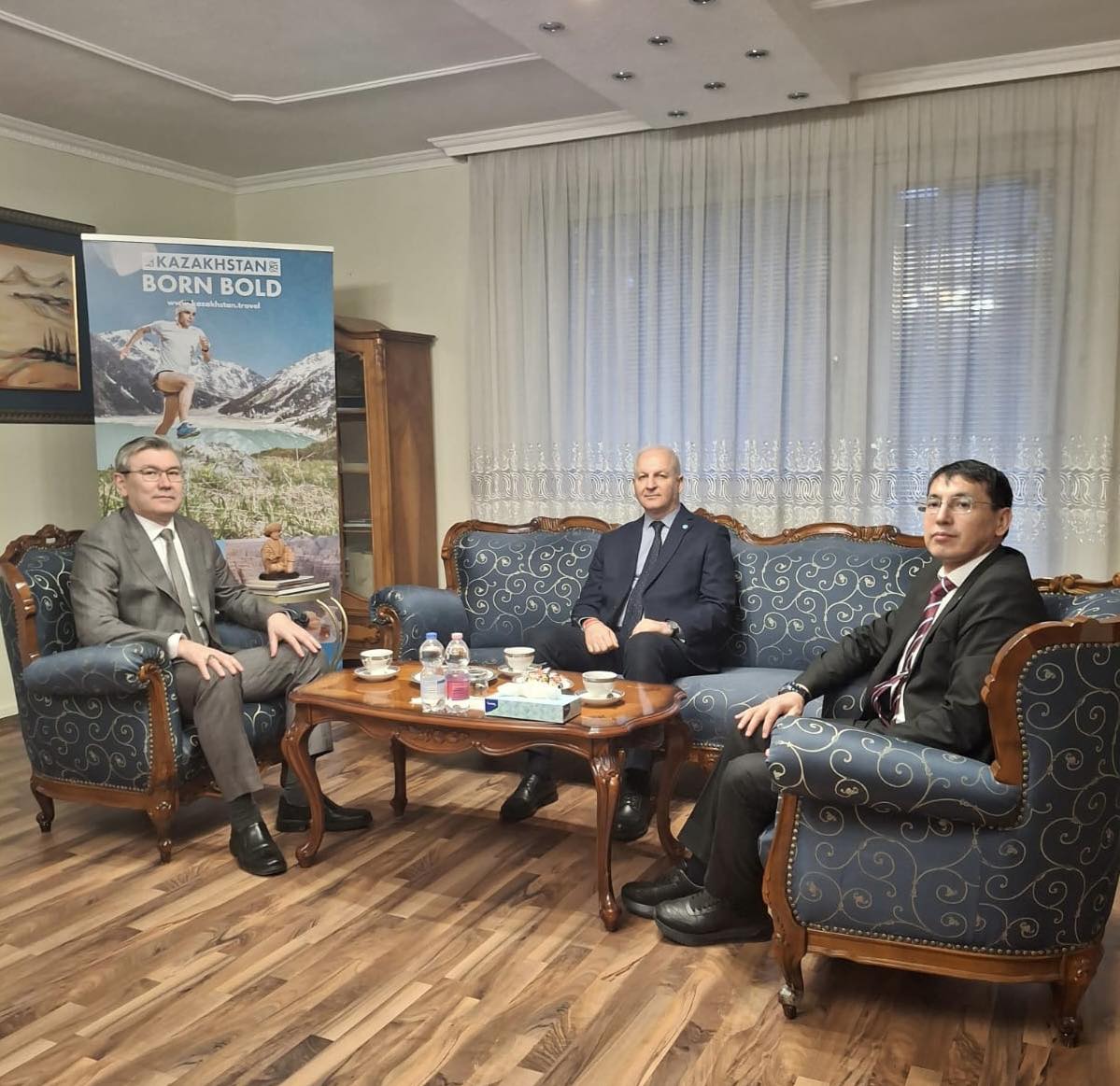 Түркі академиясының Мажарстанның ғылыми құрылымдарымен ынтымақтастығы талқыланды