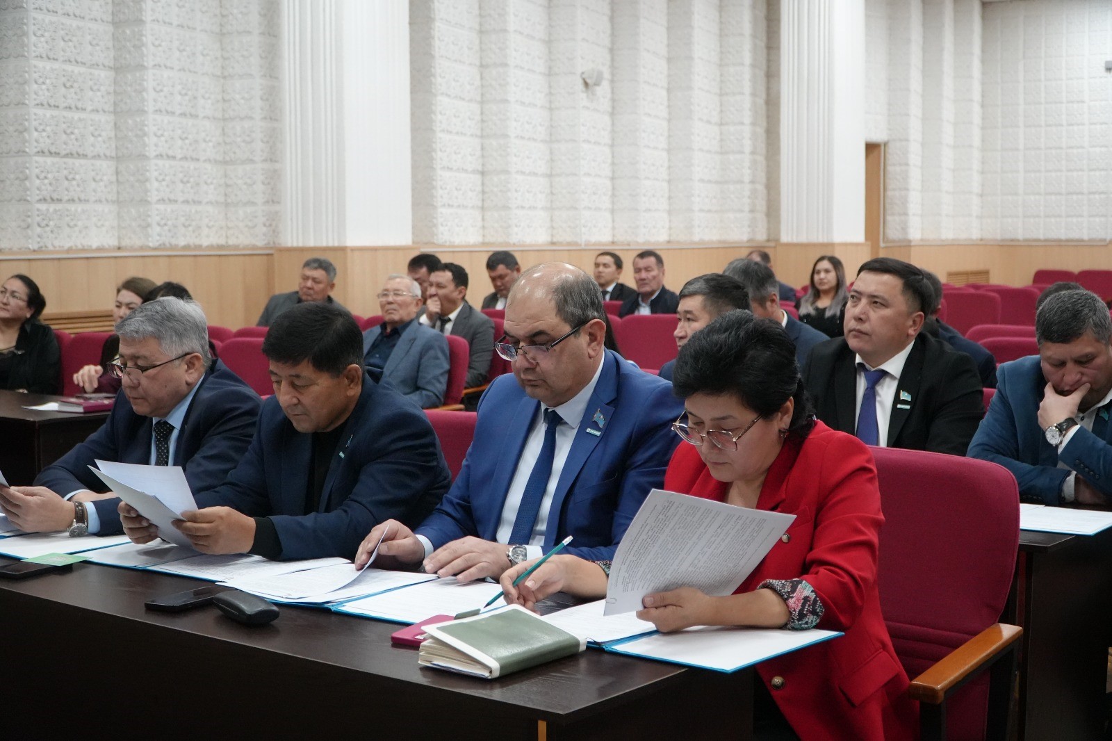 Аудандық мәслихаттың кезекті 54-сессиясы өтті