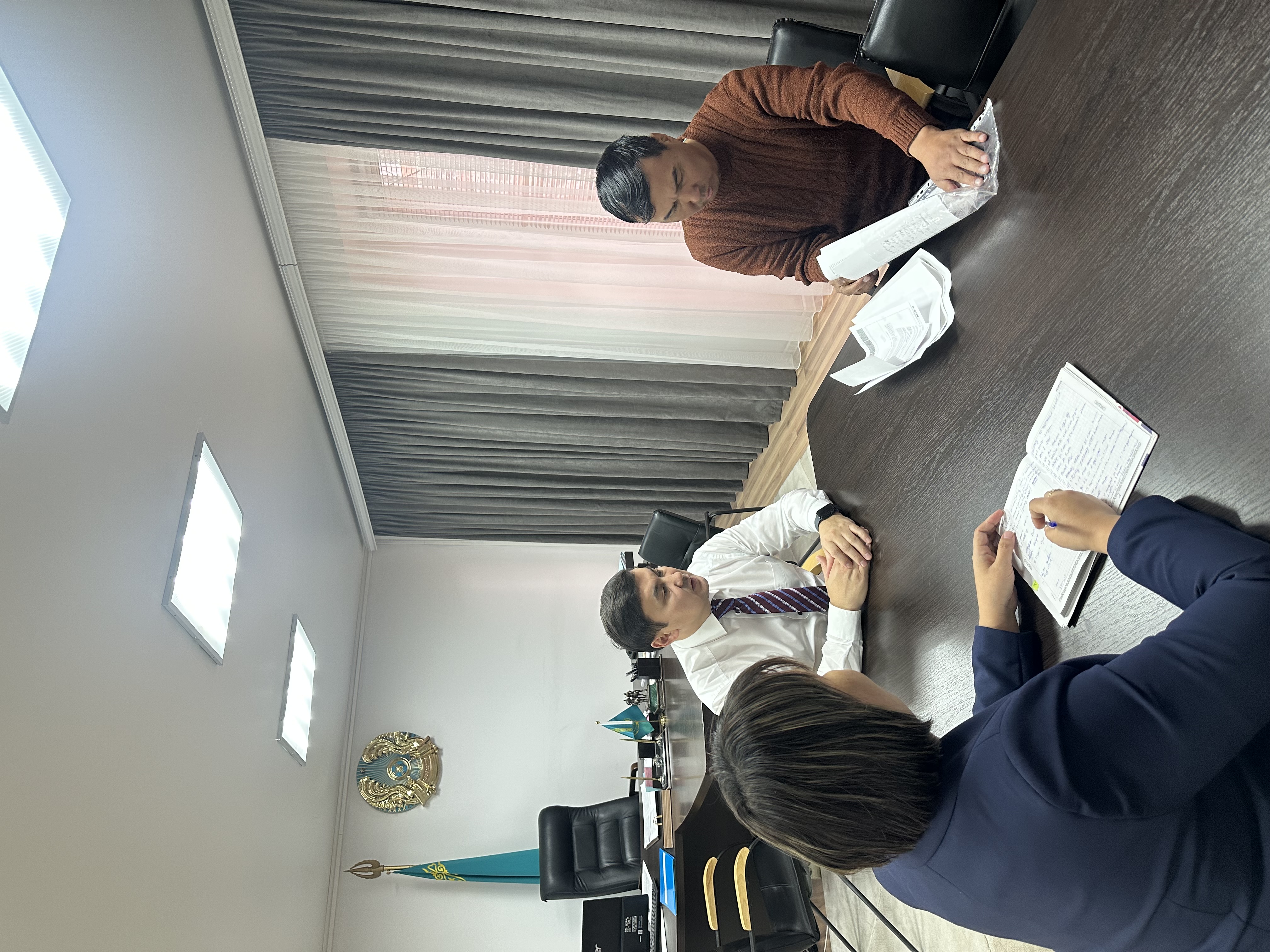 Әділет департаментінің басшысы А.Н.Каримов азаматтарға жеке қабылдау өткізді.