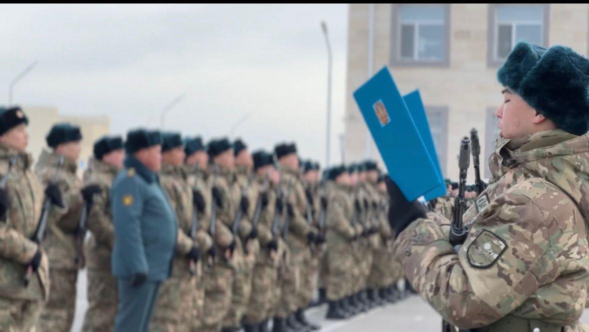 ТҮРКІСТАНДА САРБАЗДАР ОТАН АЛДЫНДА ӘСКЕРИ АНТ БЕРДІ