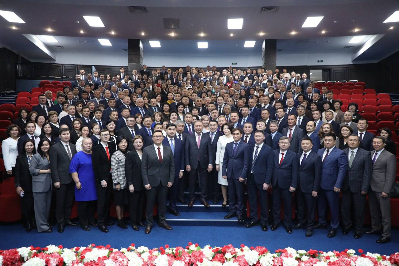 Поздравление председателя с Днем казначея