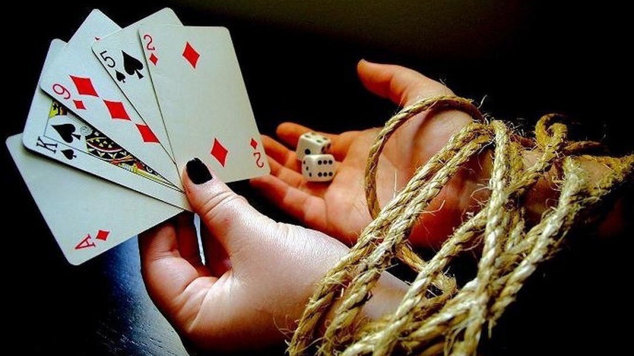 Игровая зависимость (лудомания)