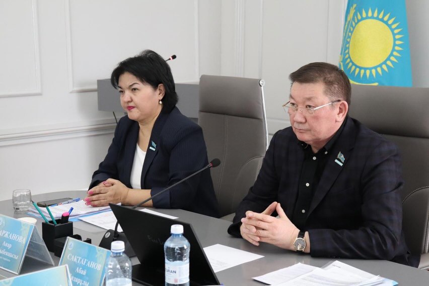 Состоялось заседание постоянной комиссии по жилищно-коммунальным вопросам