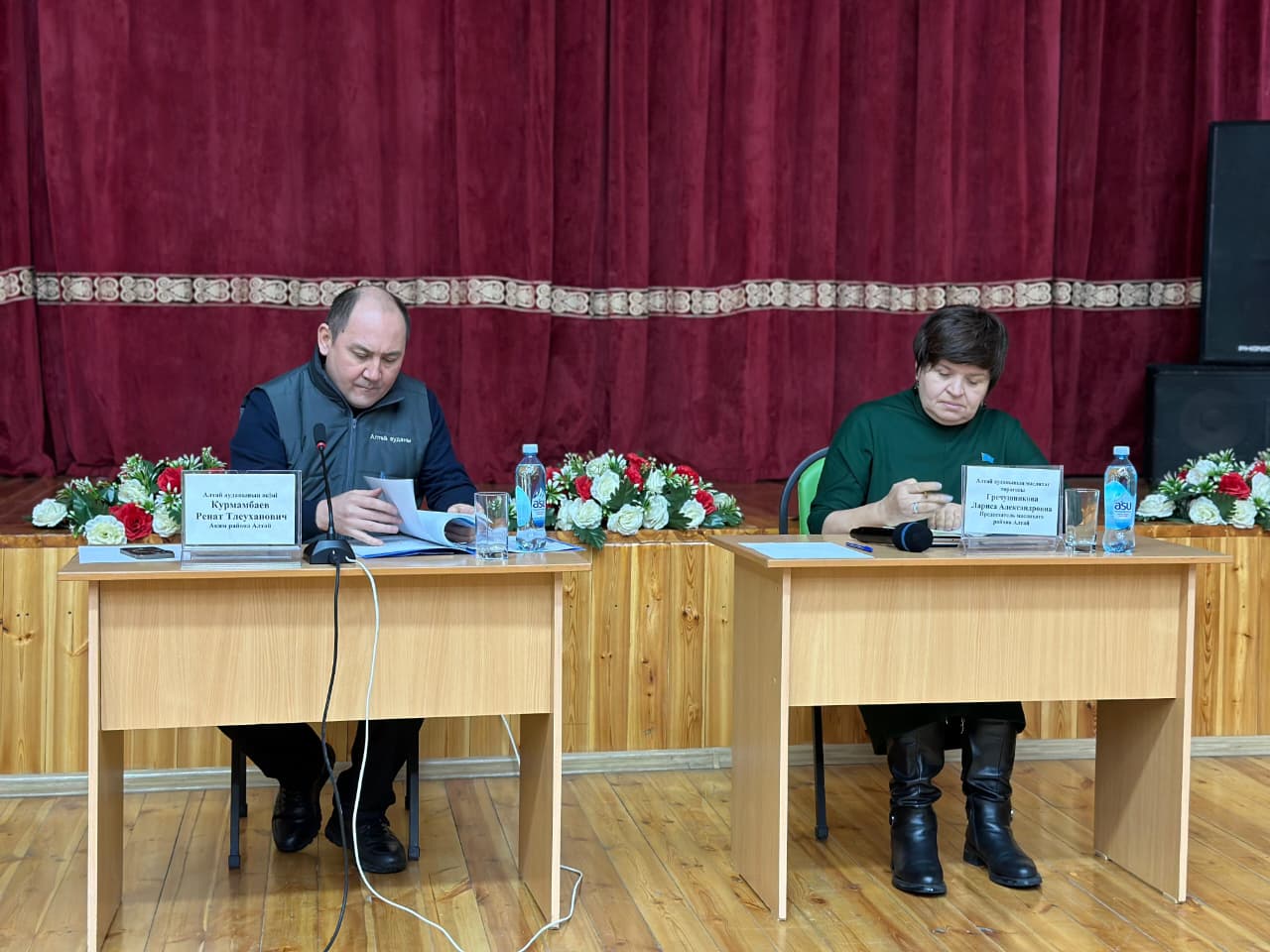 Әкімнің Жаңа Бұқтырма кентінің тұрғындарымен есептік кездесуі