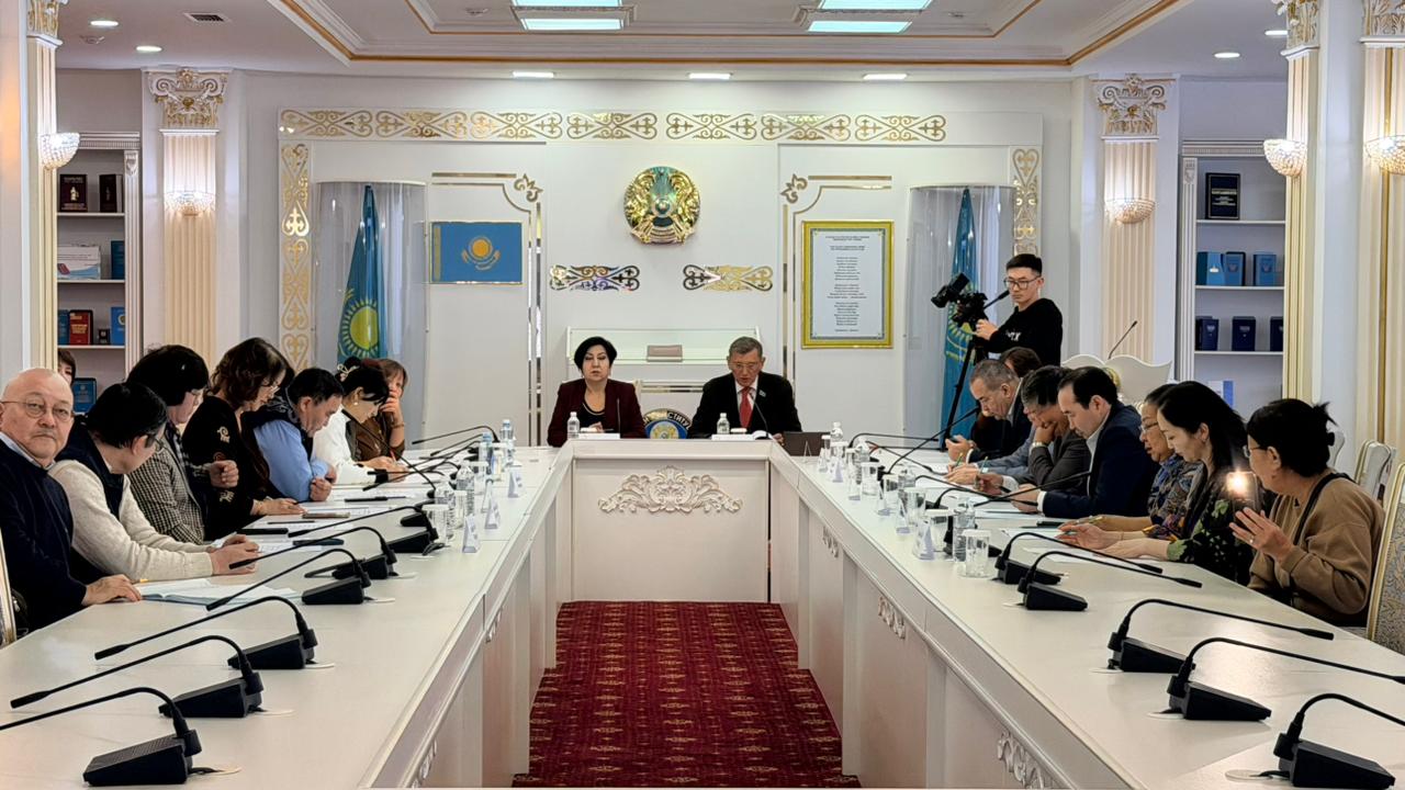 В столице подвели итоги республиканской акции «Бір ел – бір кітап» за 2025 год