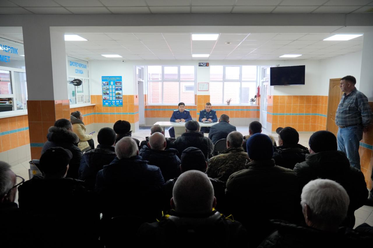 «Закон и порядок»: профилактическую беседу с водителями общественного транспорта провели в Астане