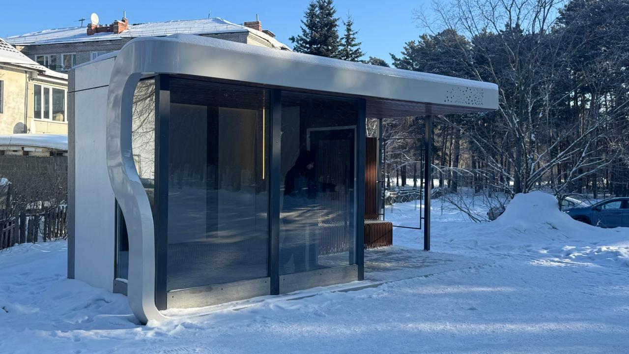 В городе Щучинск установлены современные остановочные павильоны.