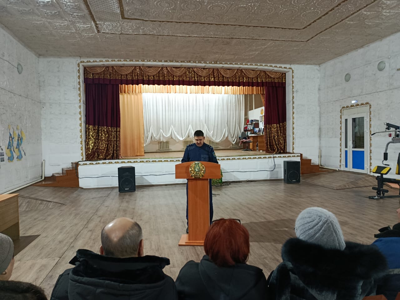 ПБ учаскелік инспекторының Победа ауылының тұрғындарымен есептік кездесуі