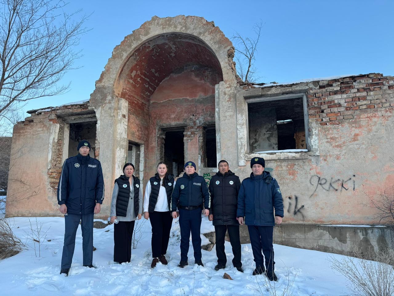 Аудандық «Жастар ресурстық орталығы» КММ мен аудандық полиция бөлімі «Заң және тәртіп» қағидаты аясында «Qorgan» жобасын жүзеге асыру шеңберінде аудандағы иесіз, бос тұрған көп қабатты ғимараттарды жан-жақты зерделеу жұмыстарын ұйымдастырды.