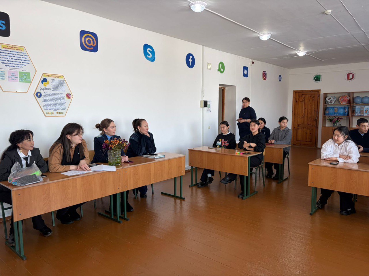 Біржан сал ауданы прокуратурасы акция өткізуде «Балалық шақ қорғауда»