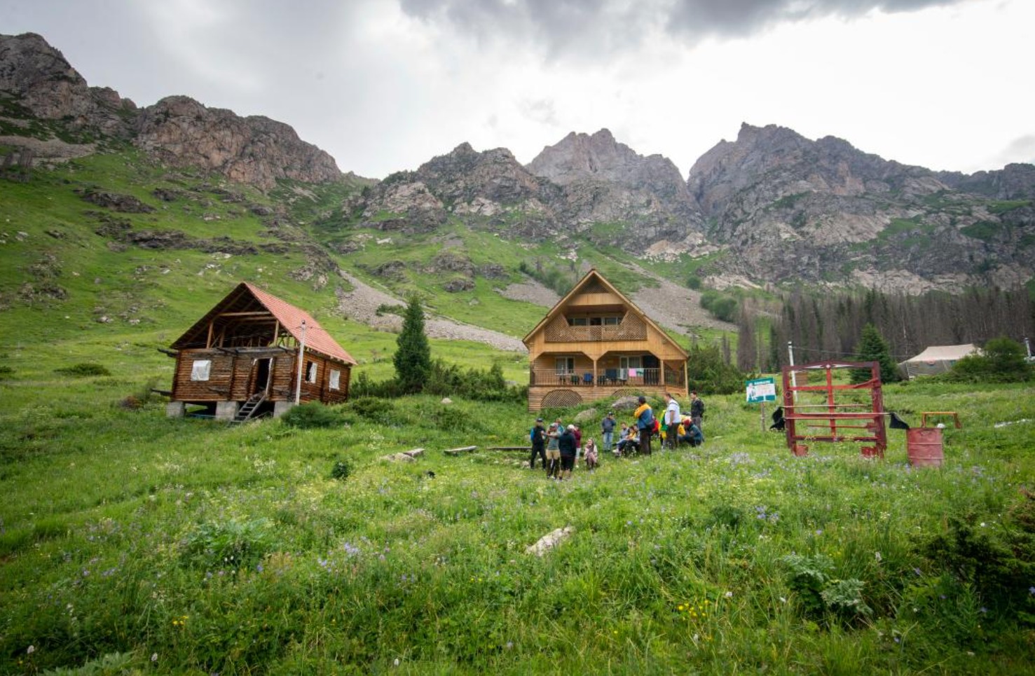 Жетісудағы экологиялық туризм: ұлттық парктерге келушілер саны бір жылда 40 мыңға жетті