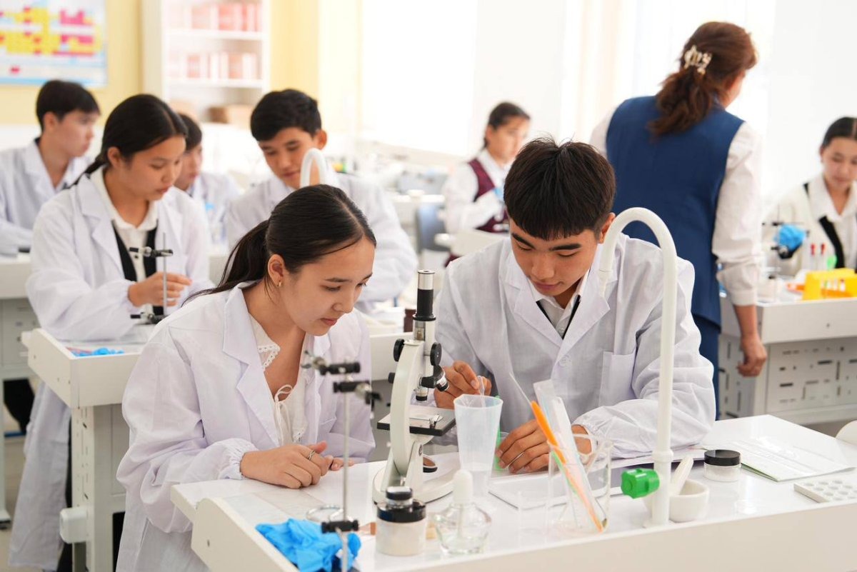 1,1 млн-нан астам ауыл оқушылары үшін оқу жағдайлары жақсарды