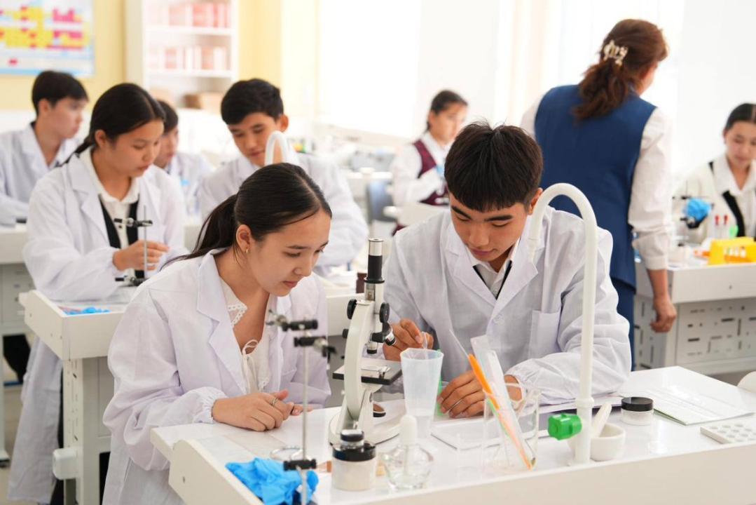 1,1 млн-нан астам ауыл оқушылары үшін оқу жағдайлары жақсарды